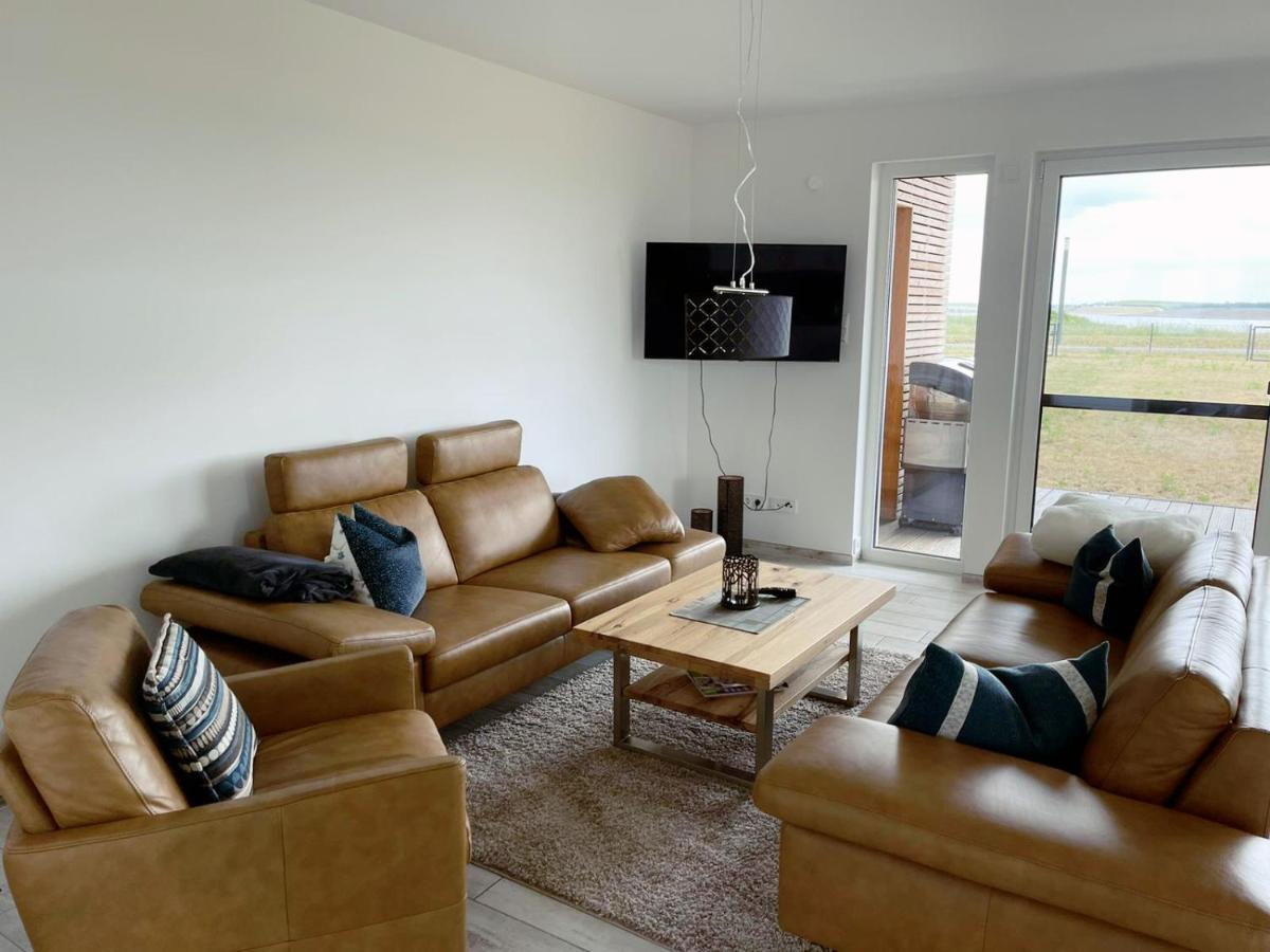 Exklusives Apartment Mit Blick Auf Den See Гросрешен Екстериор снимка